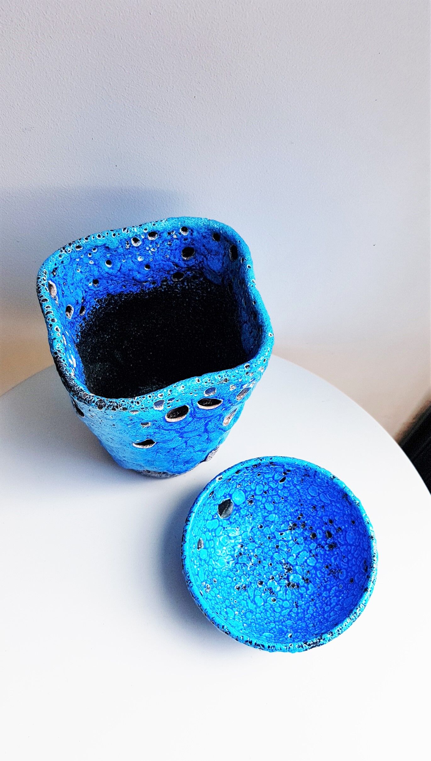 Sea foam vase and cut