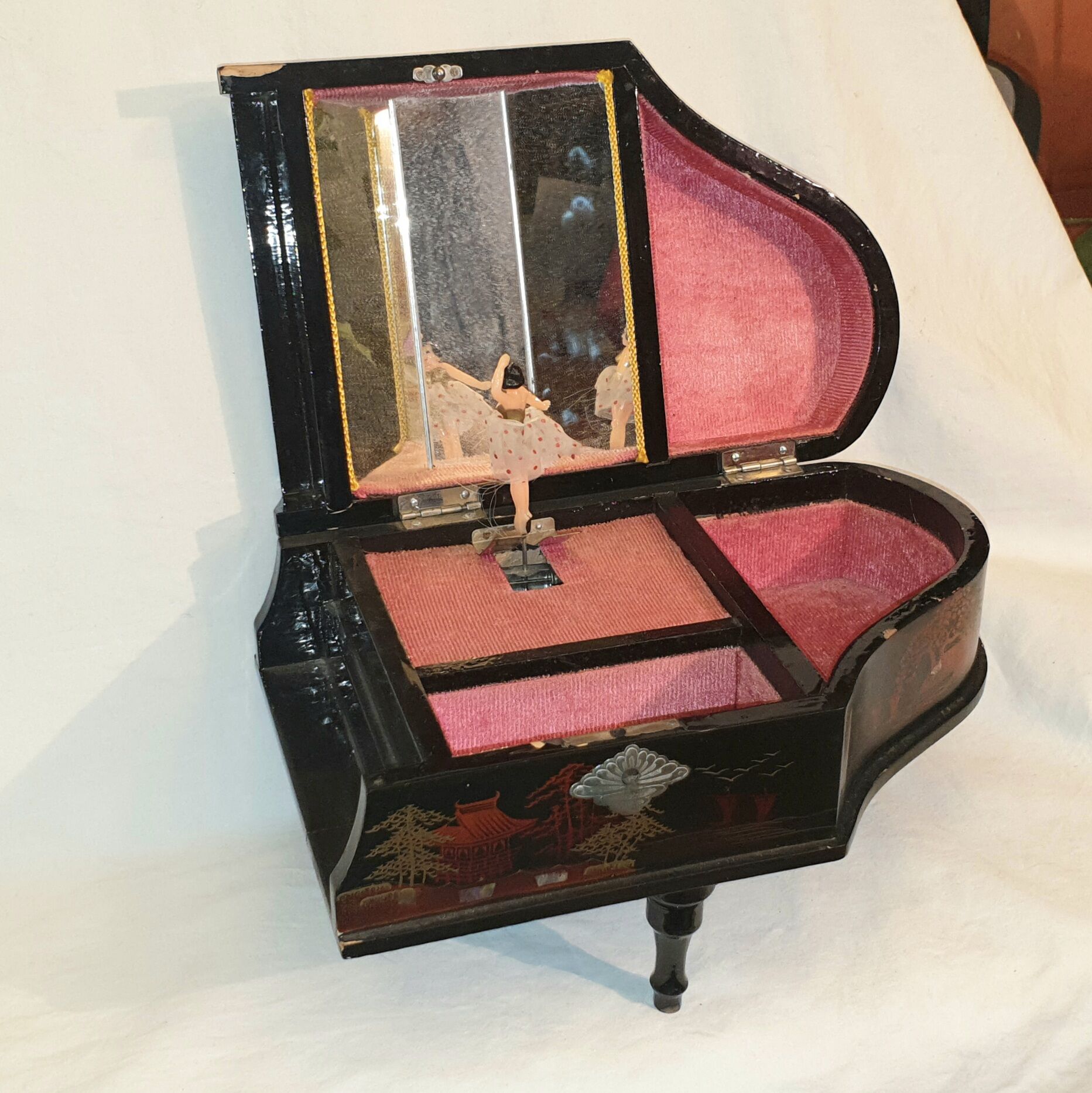 Box has jewelry a music