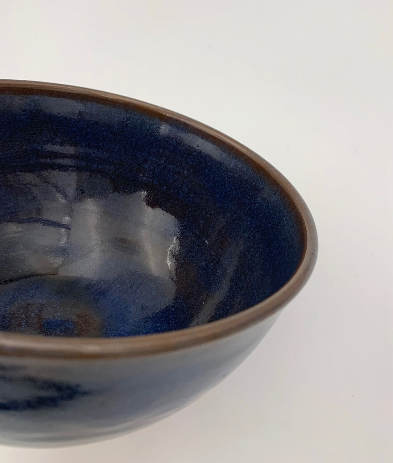 Blue ceramic bowl signed Salvatore PARISI / Contemporary art