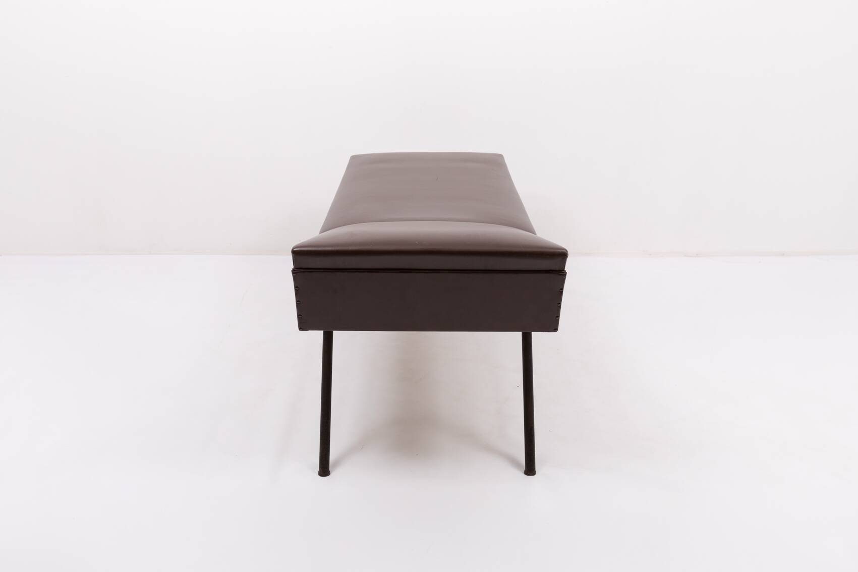Lit de repos architectural italien moderne du milieu du siècle, années 1960