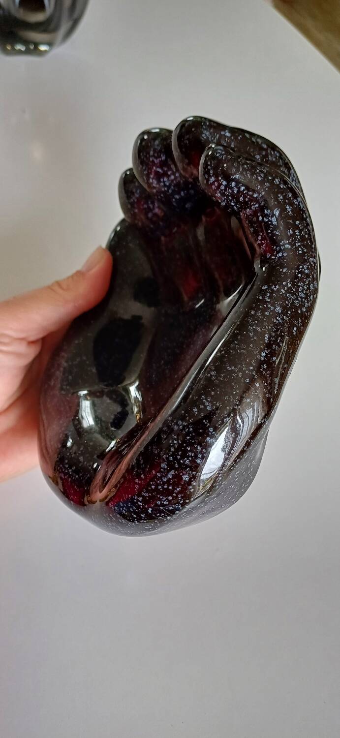 Ceramic hand emptier