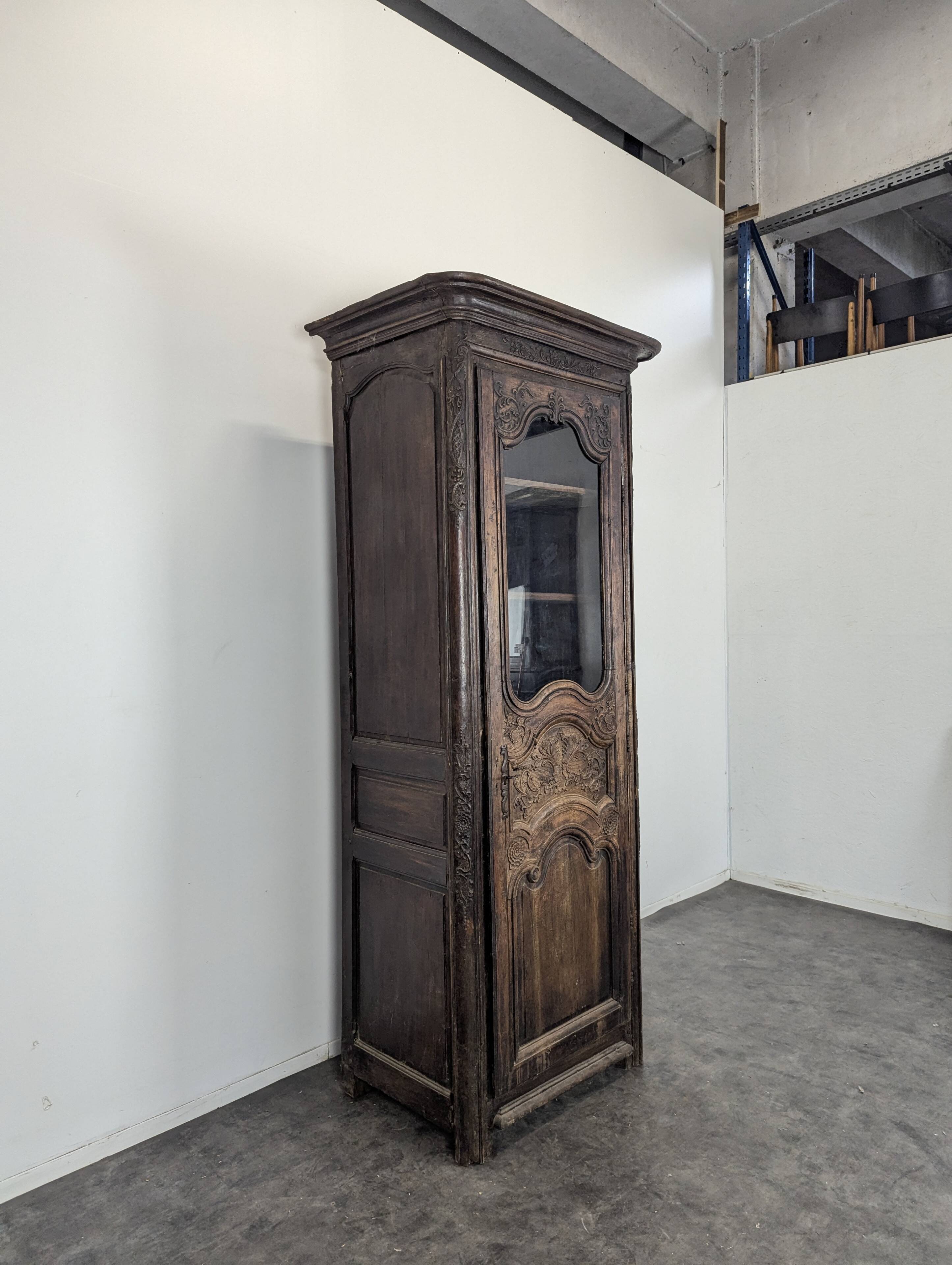 Bonnetière de style Régence en chêne