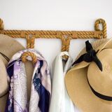 Rope coat hook