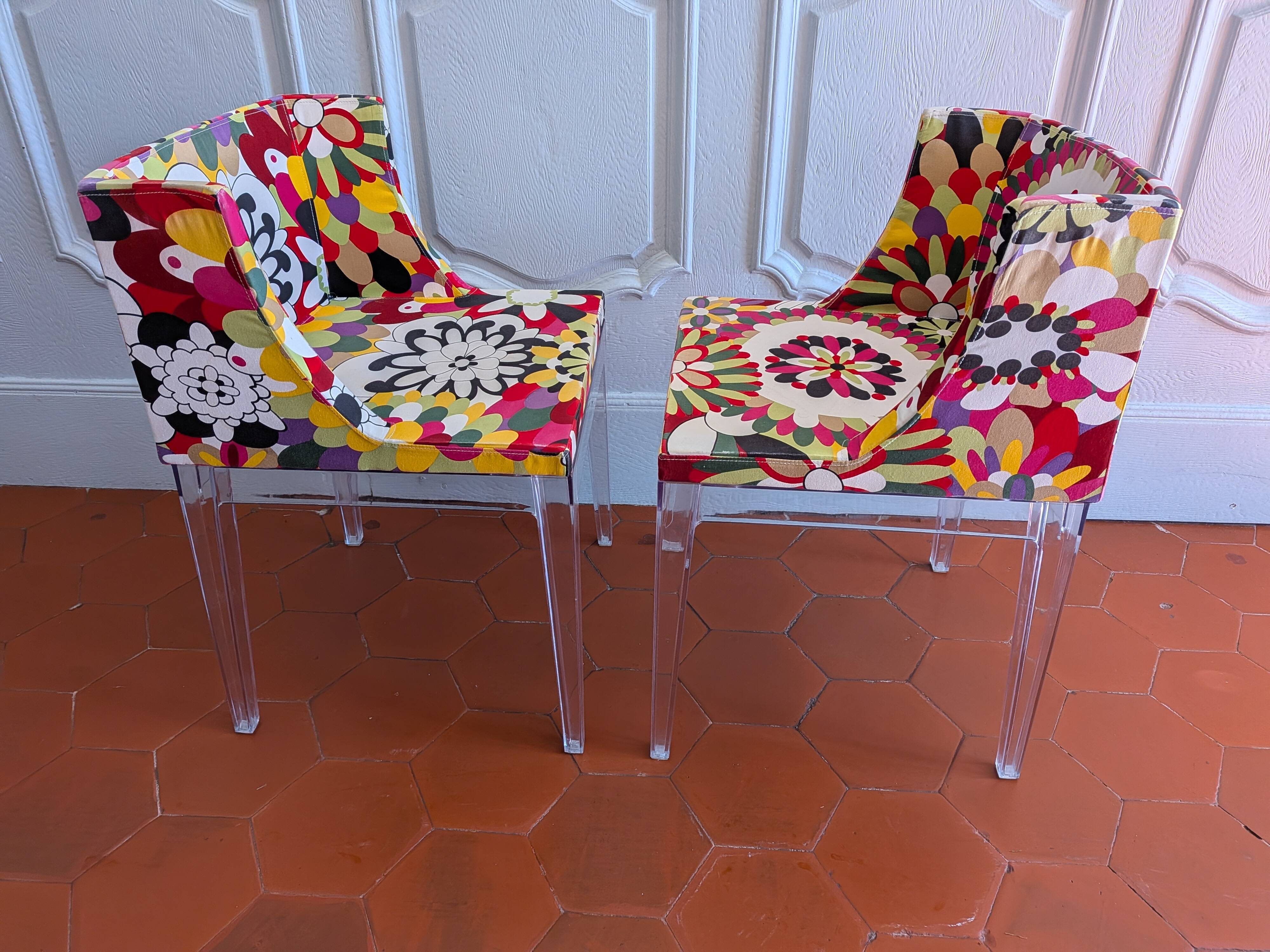 Paire de fauteuils design style Murakami