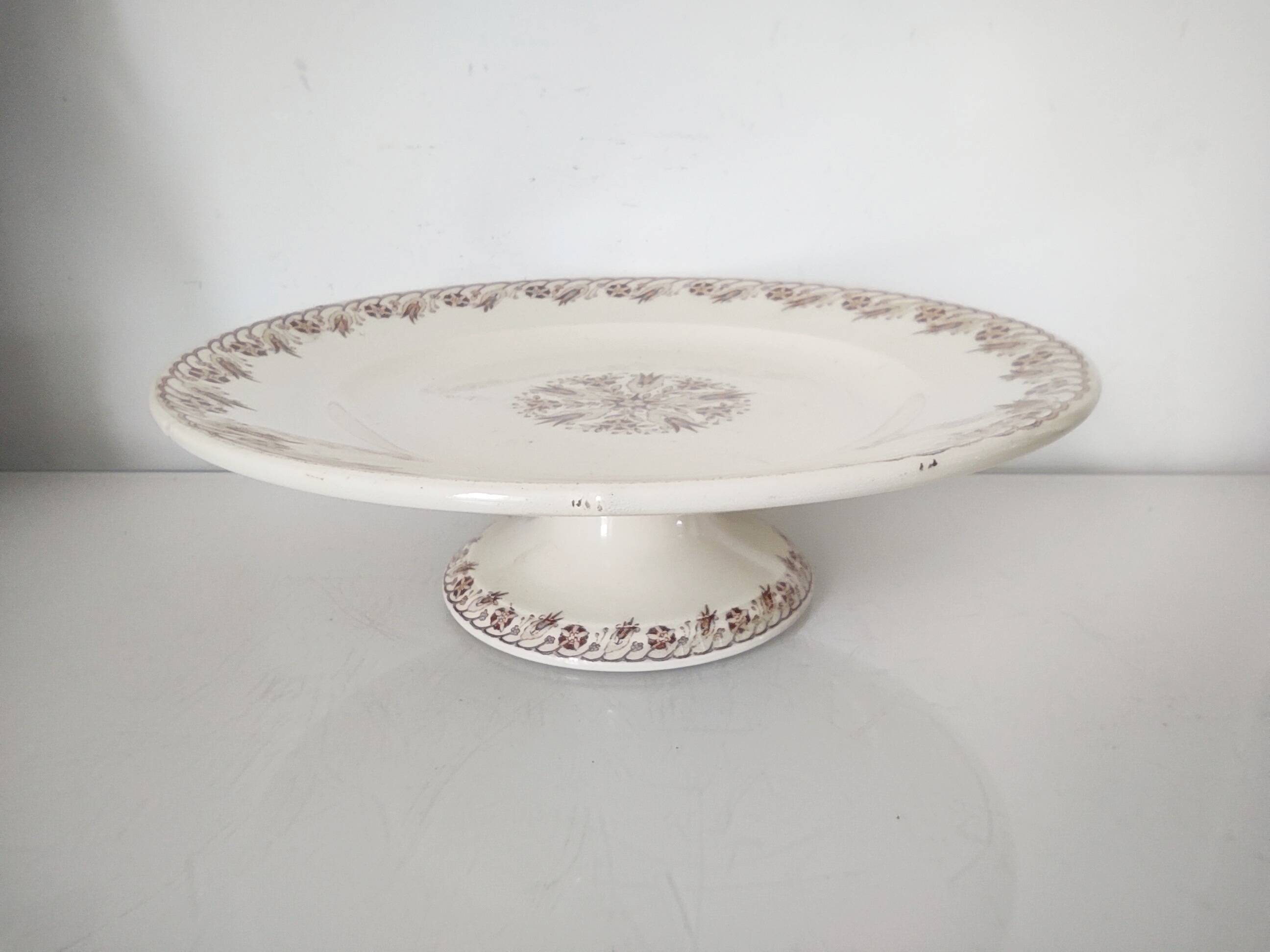 Dish with heel K&g Lunéville