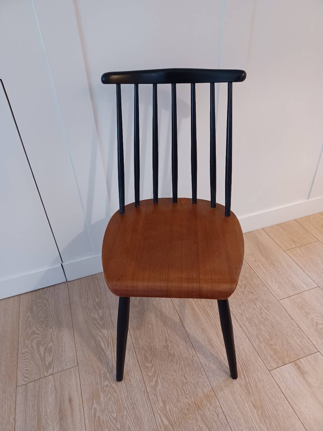 Fanett chair by Ilmari Tapiovaara