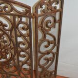 Cast iron fireplace firewall