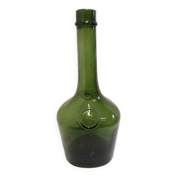 Bouteille en verre soufflé ancienne