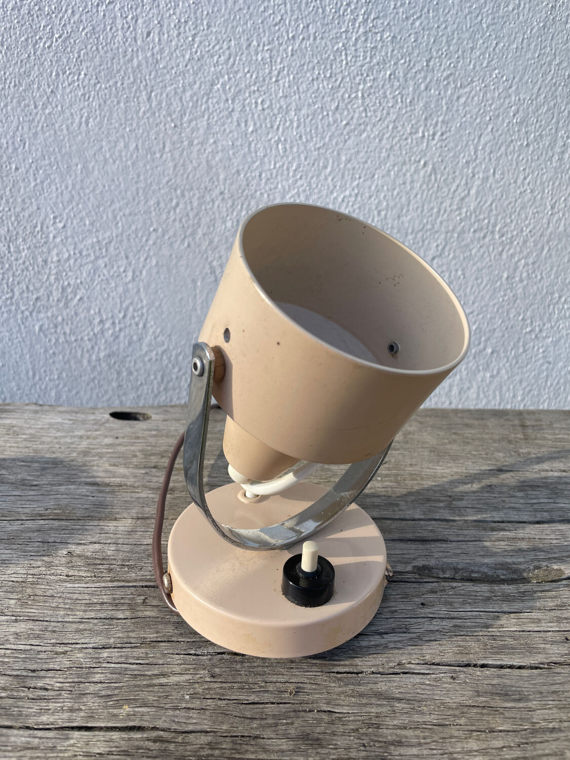 Beige metal wall light Delmas