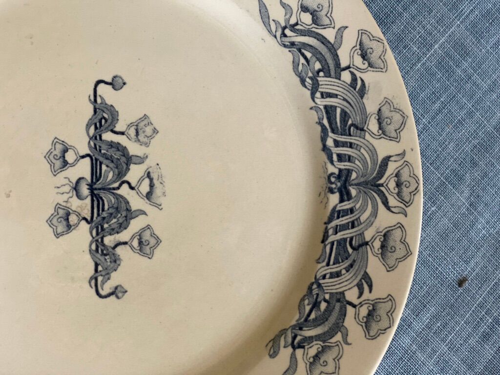 "Jeanette" art nouveau plate