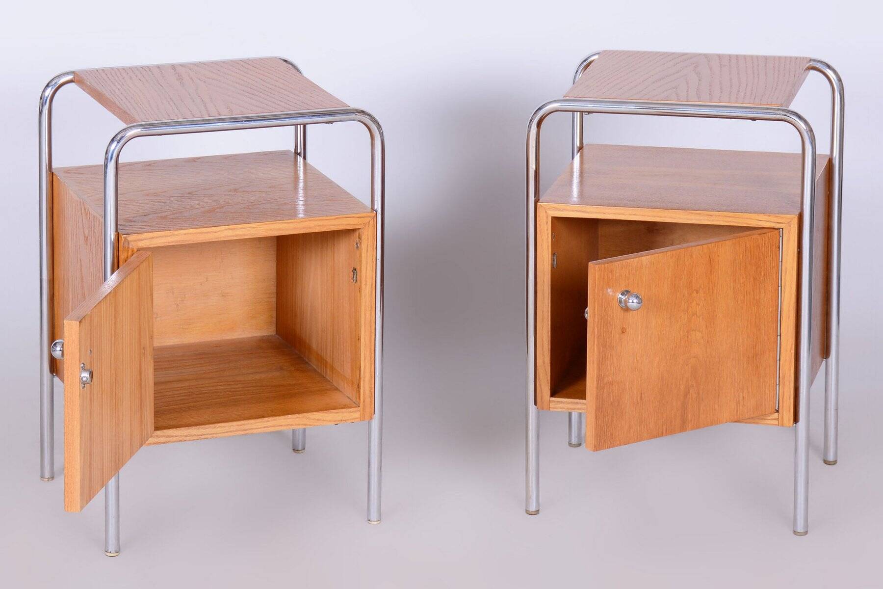 Bauhaus Chrome Bedside Tables attributed to R. Slezák, Former Czechoslovakia, 1930s, Set of 2