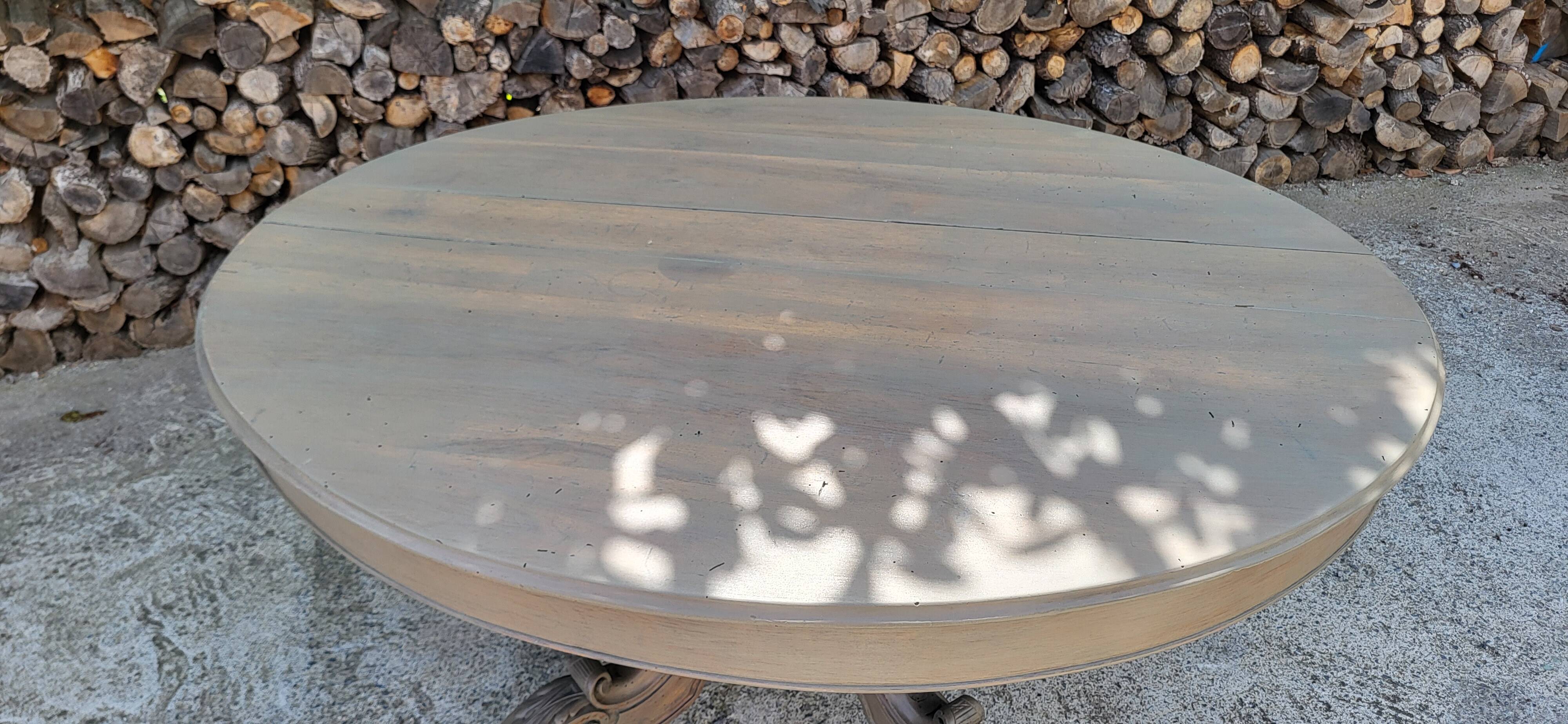 Oval dining table in the Napoleon III style