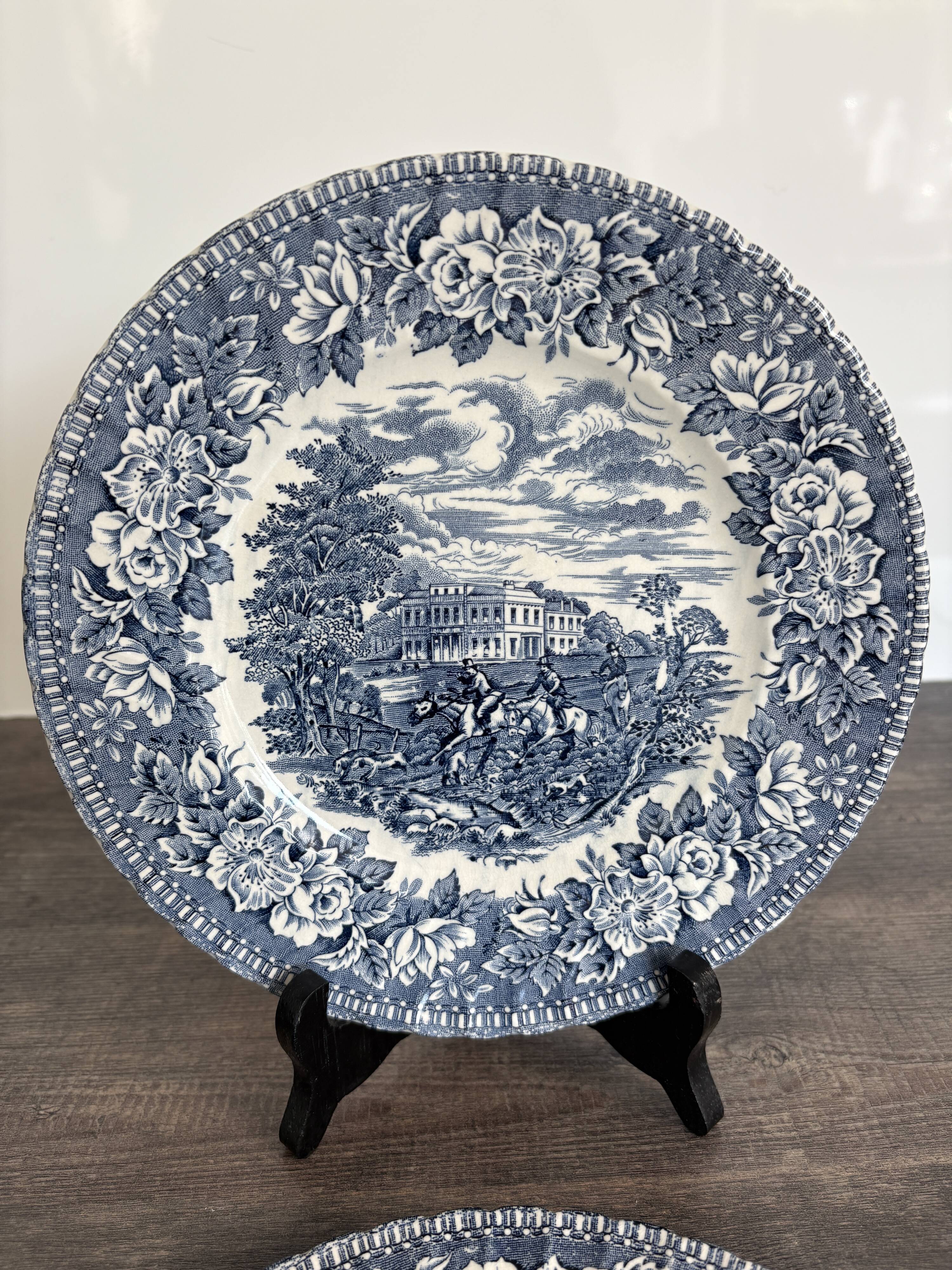 Set of 2 England's Heritage porcelain plates