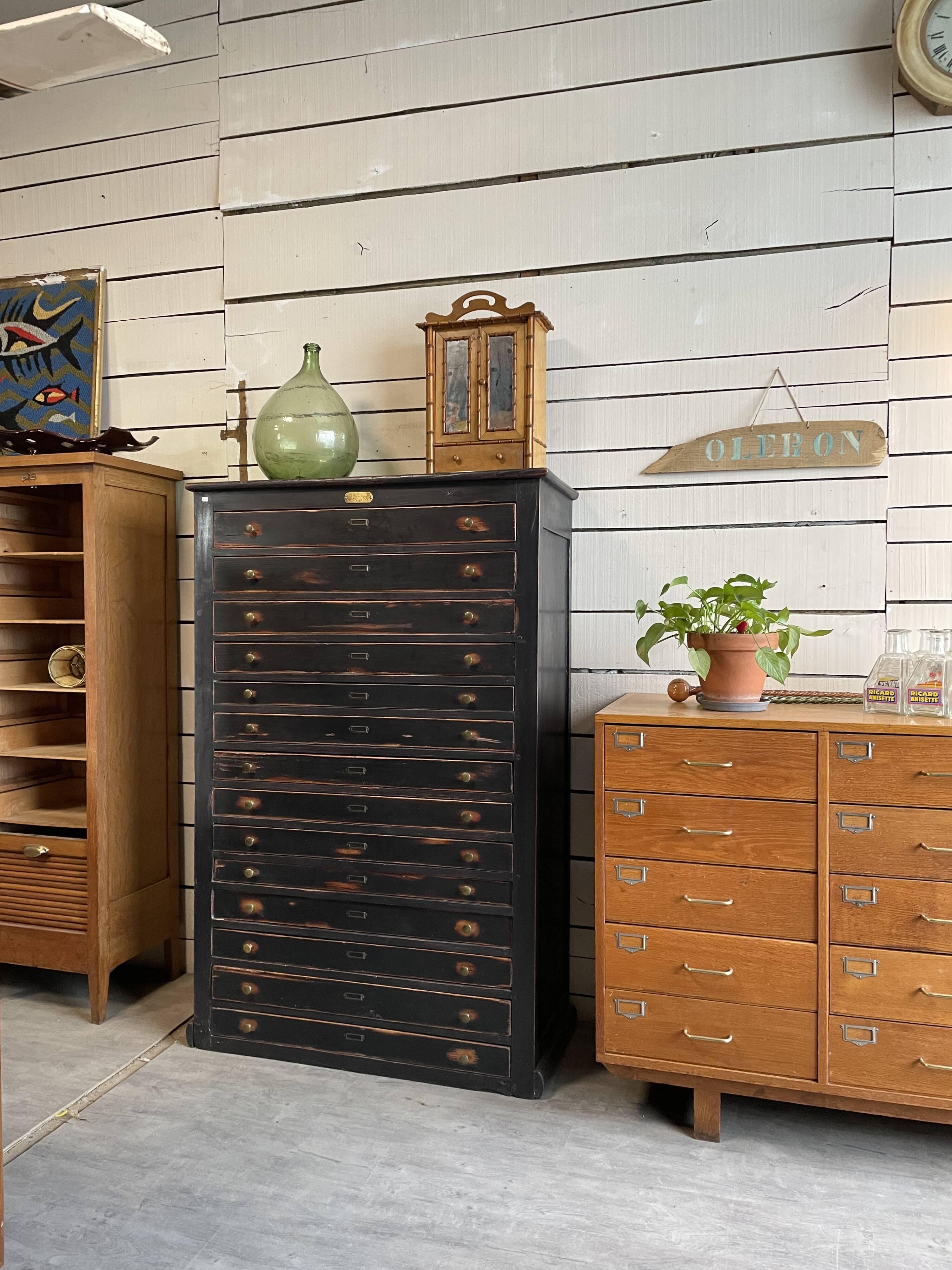 Trade cabinet storage 14 drawers