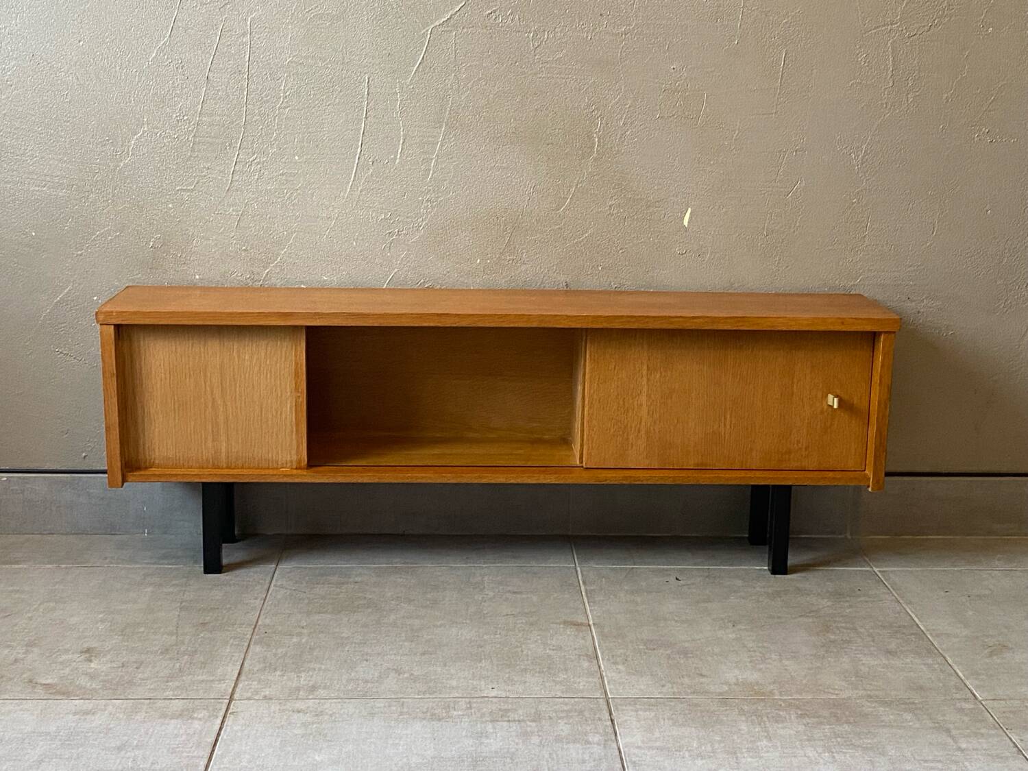 Small vintage wooden sideboard (TV cabinet)