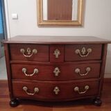 BORDELAISE chest of drawers curved in mahogany from the 18th century