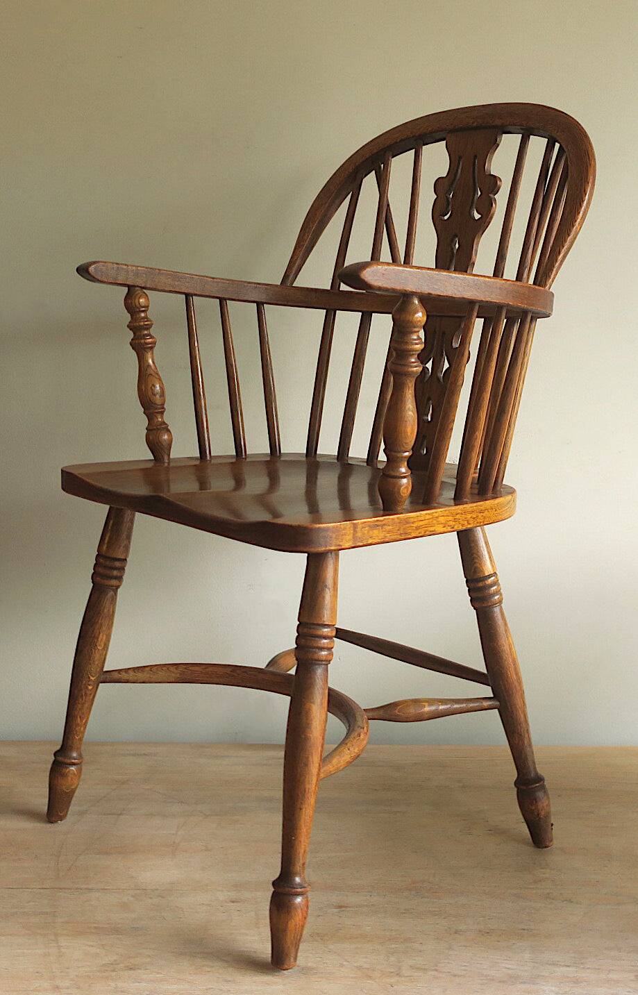Mid century solid oak lyre-back Windsor elbow armchair, 1960s