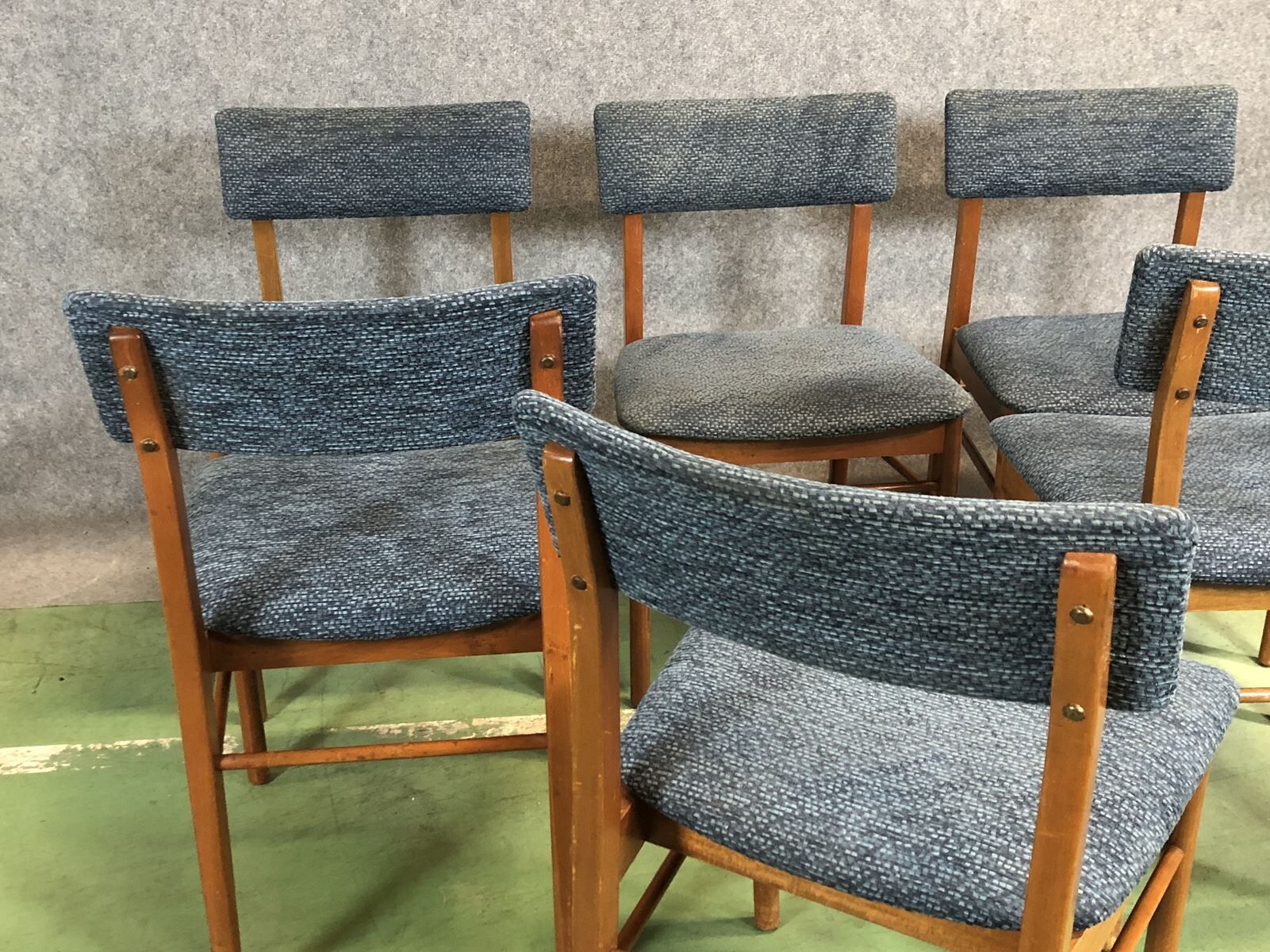 6 chairs in teak of the 70s