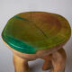 Tabouret sculpté unique à partir d'une seule pièce de bois