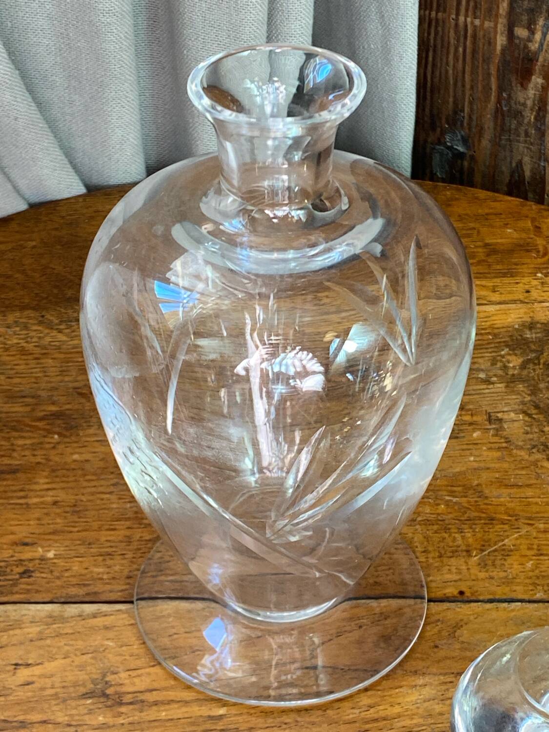Carafe en verre taillé 