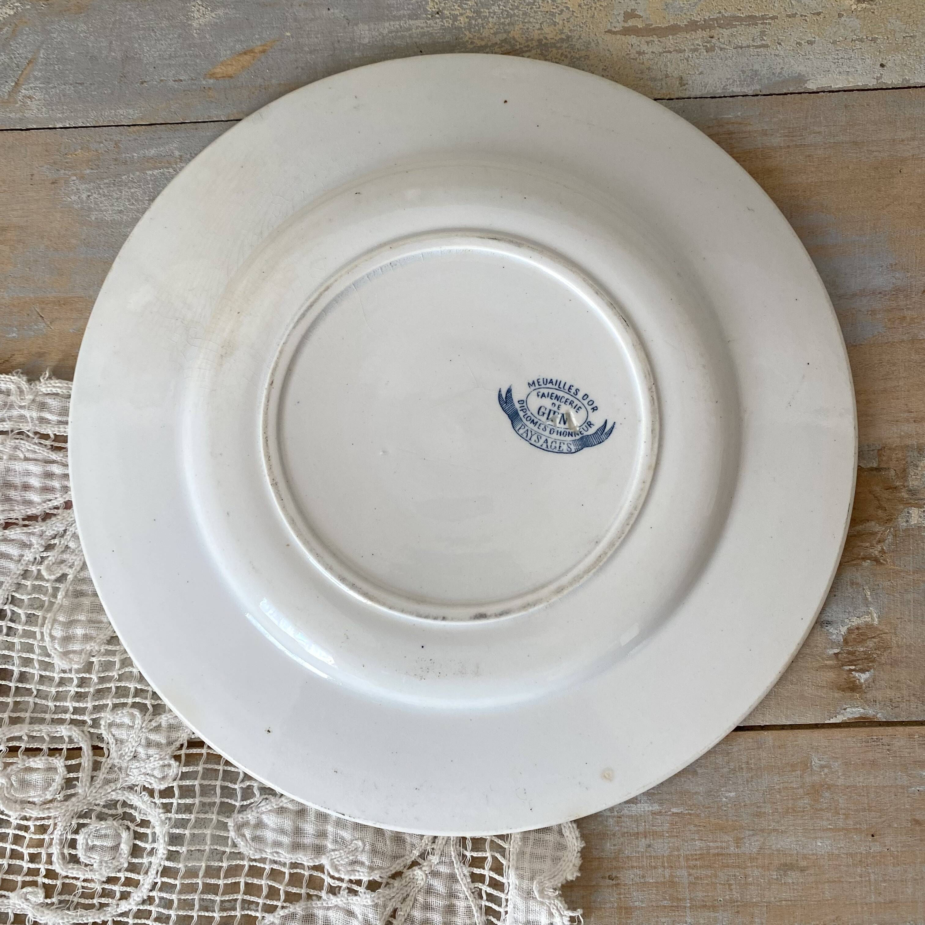 Assiette en terre de fer Gien "Paysages"