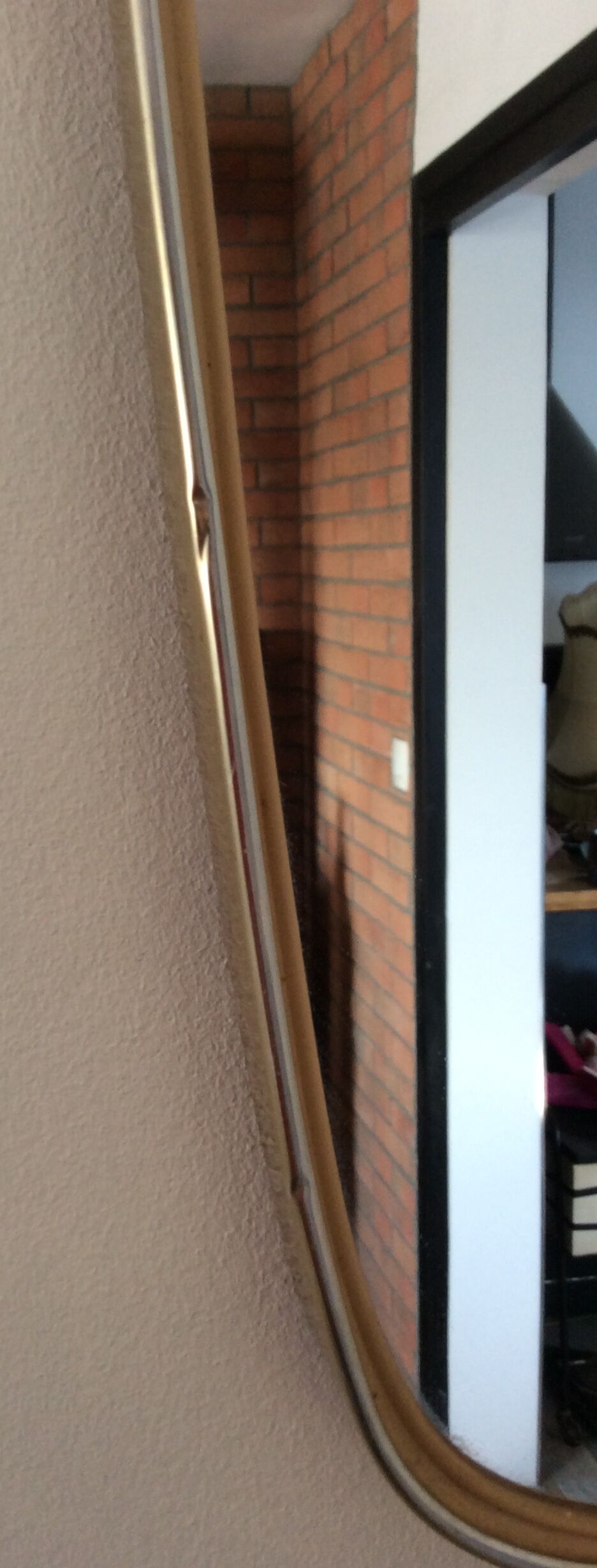 Miroir rétroviseur forme libre des années 60-70 36x56cm