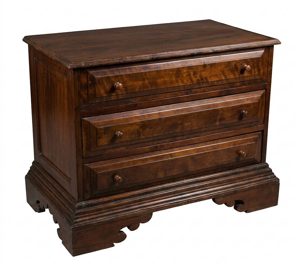Petite commode. Petite commode d'époque.