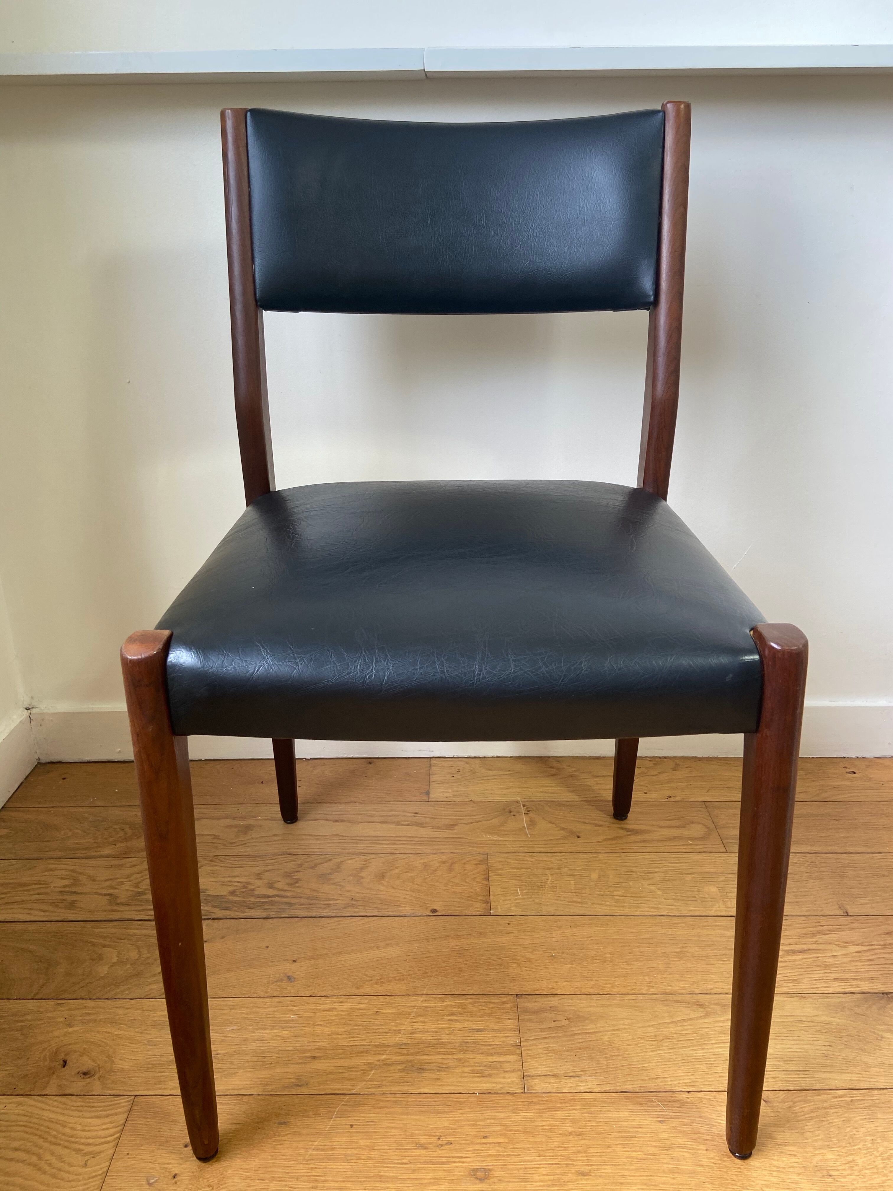 Scandinavian chair made of wood and skai