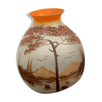 Vase en pate de verre signé Joma