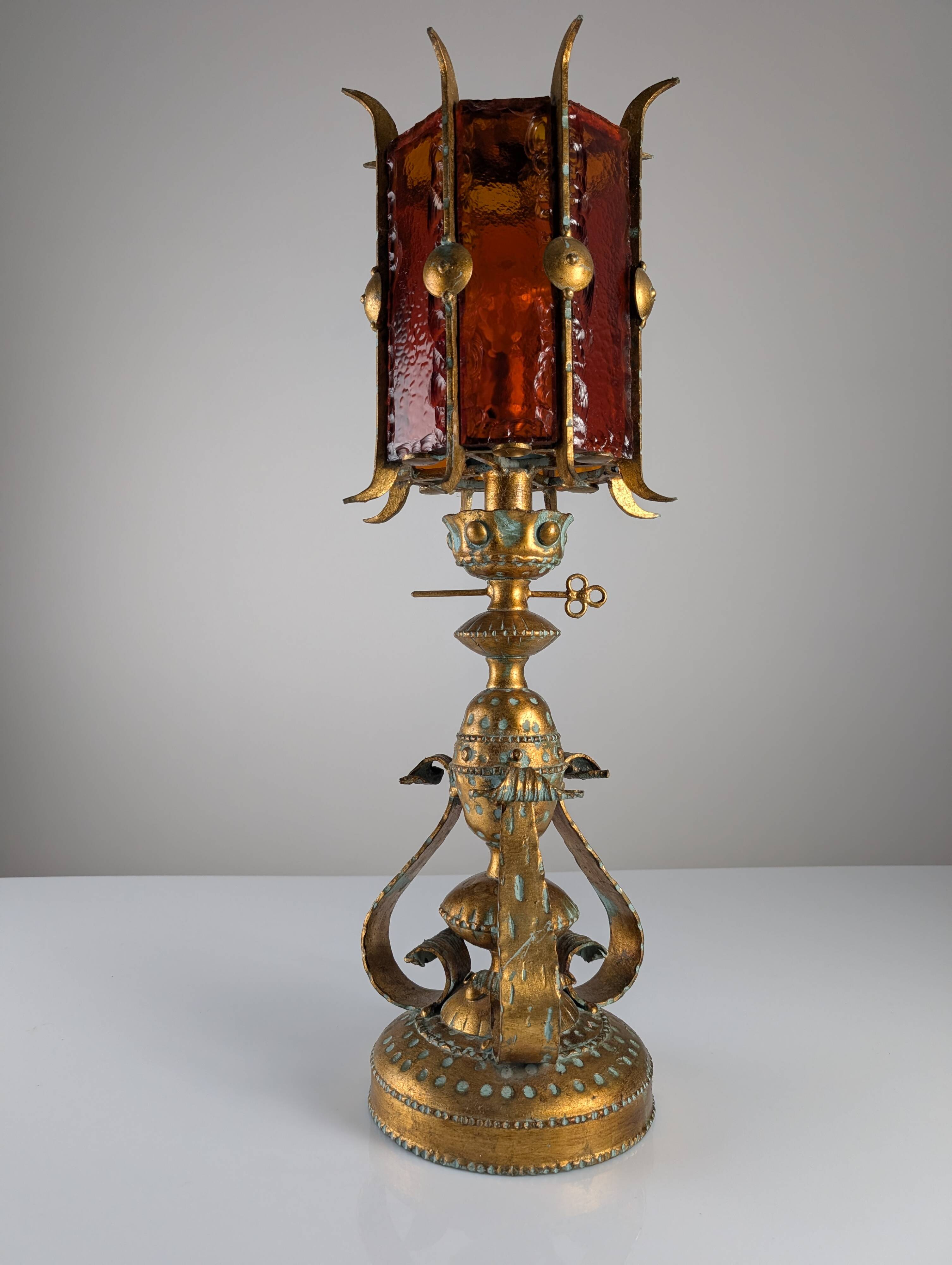 Large Longobard Gilded Metal and Red Hammered Glass Table Lamp