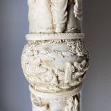 Piédestal chinois sculpté en faux ivoire