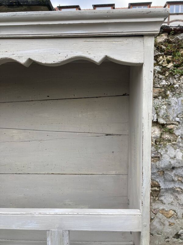 Vaisselier savoyard peint.