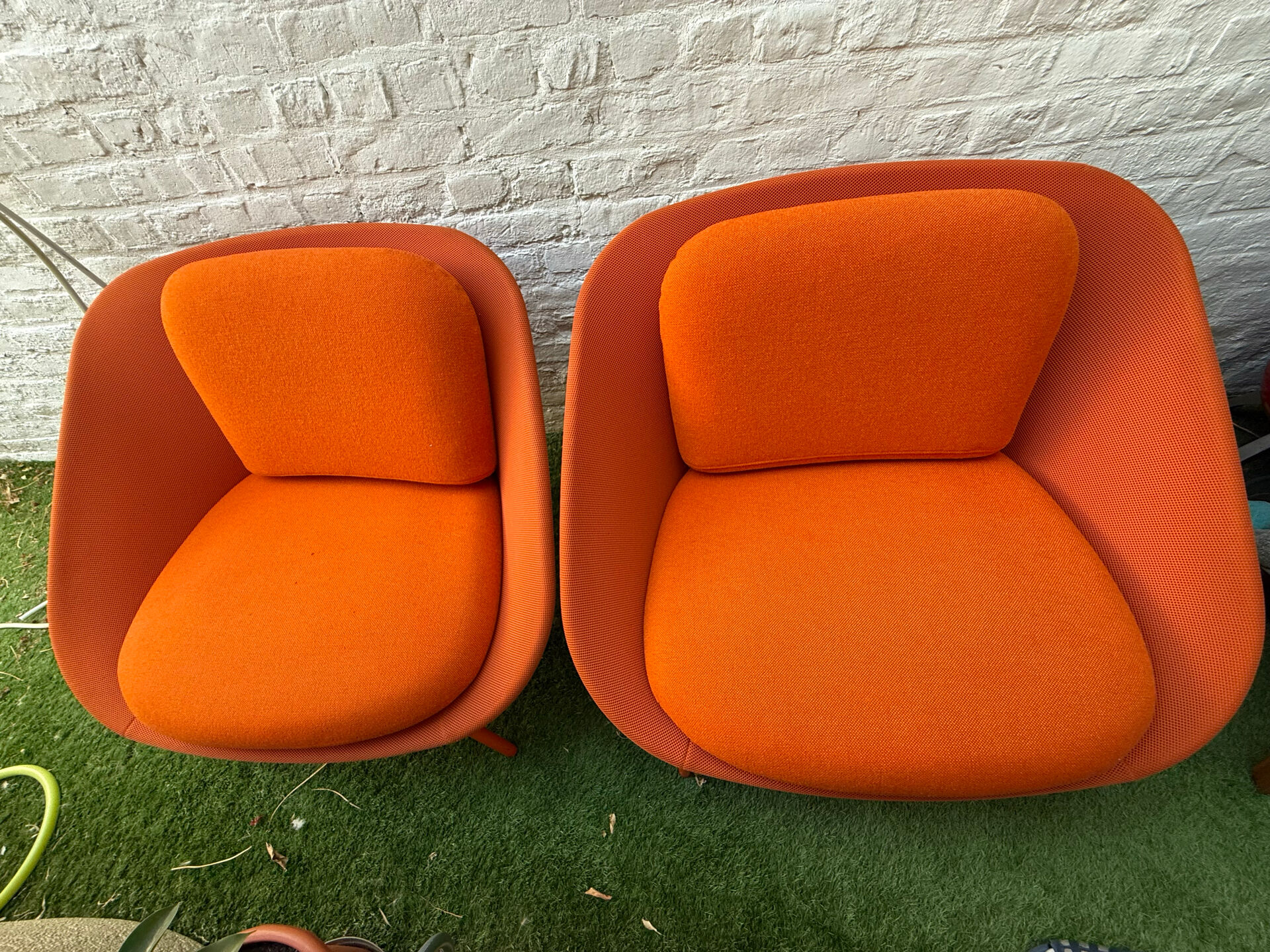 Pair of Offecct Netframe armchairs - Scandinavian Design
