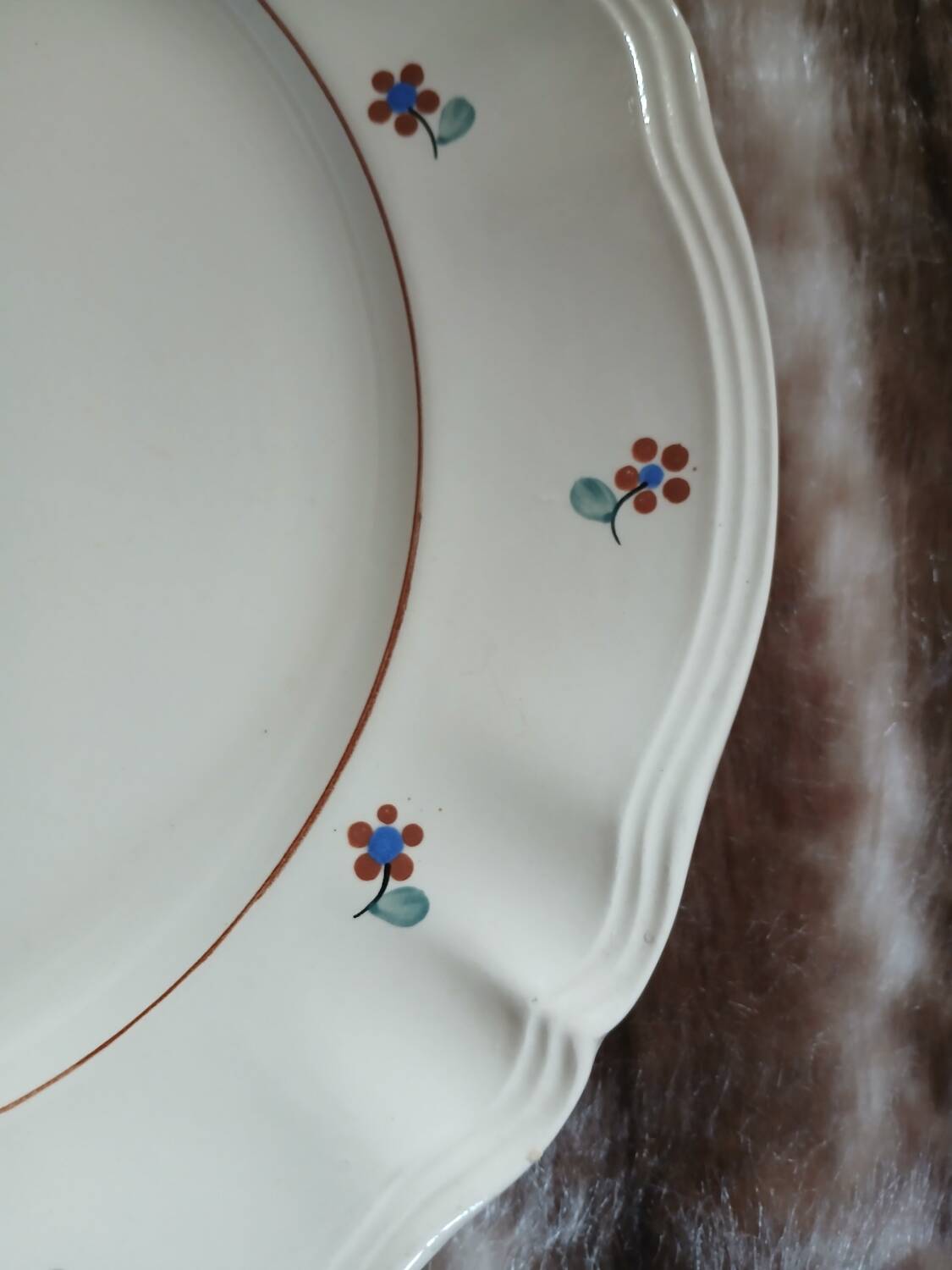 2 old plates from Digoin and Sarreguemines.