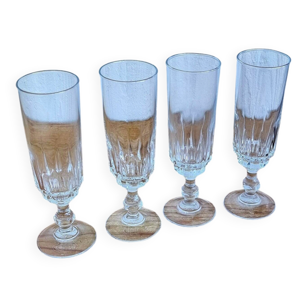 4 flûtes à champagne Luminarc modèle Lance