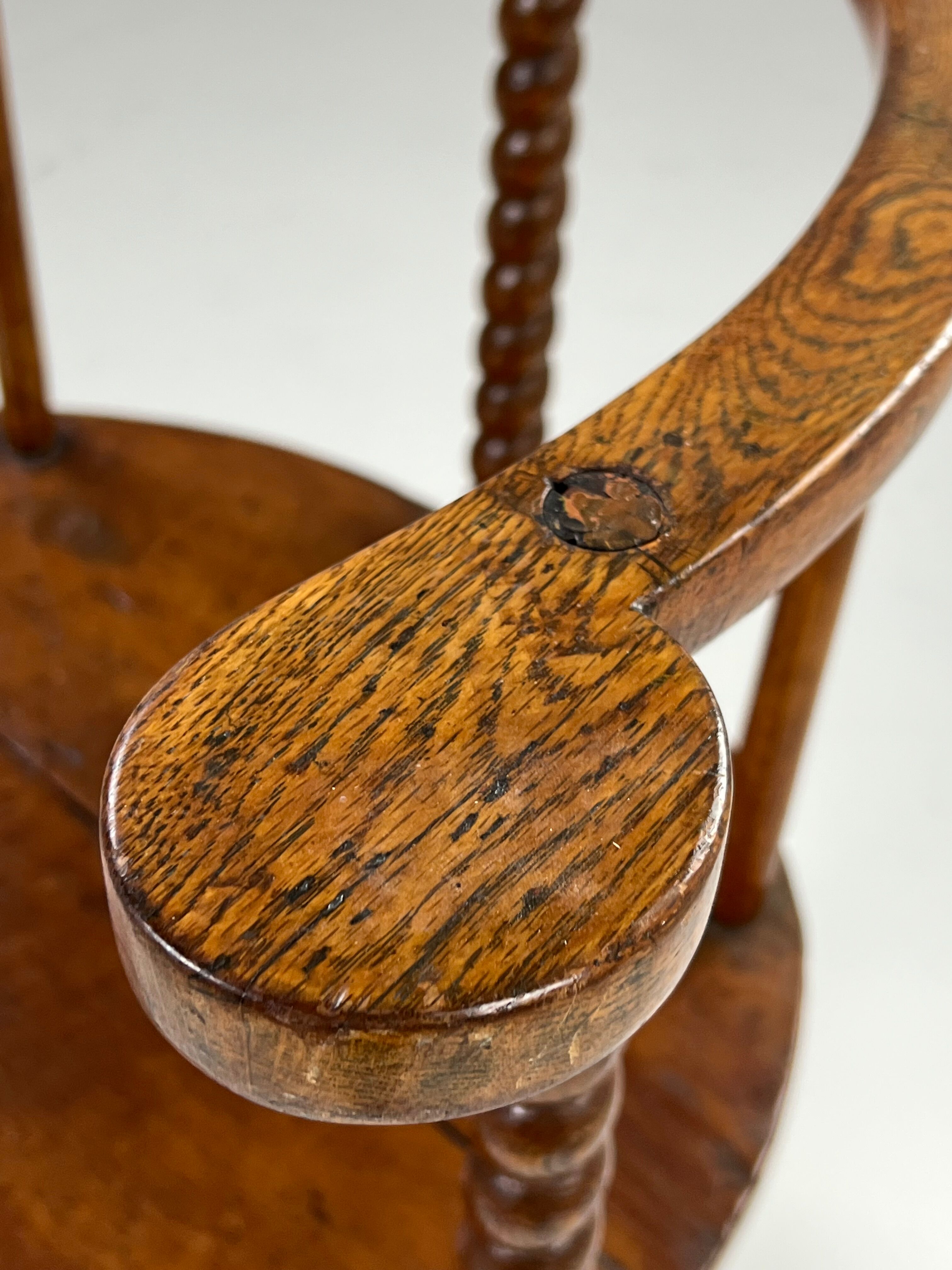Corner chair