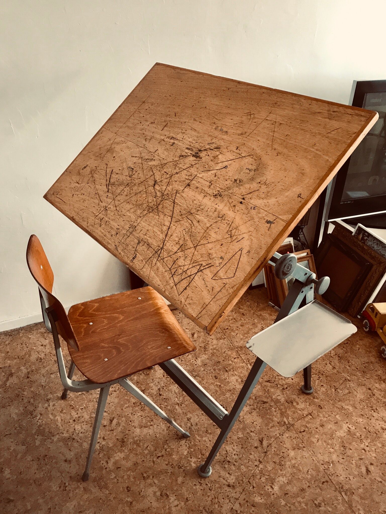 Drawing table Friso Kramer & Wim Rietveld for Ahrend de Circkel 1950