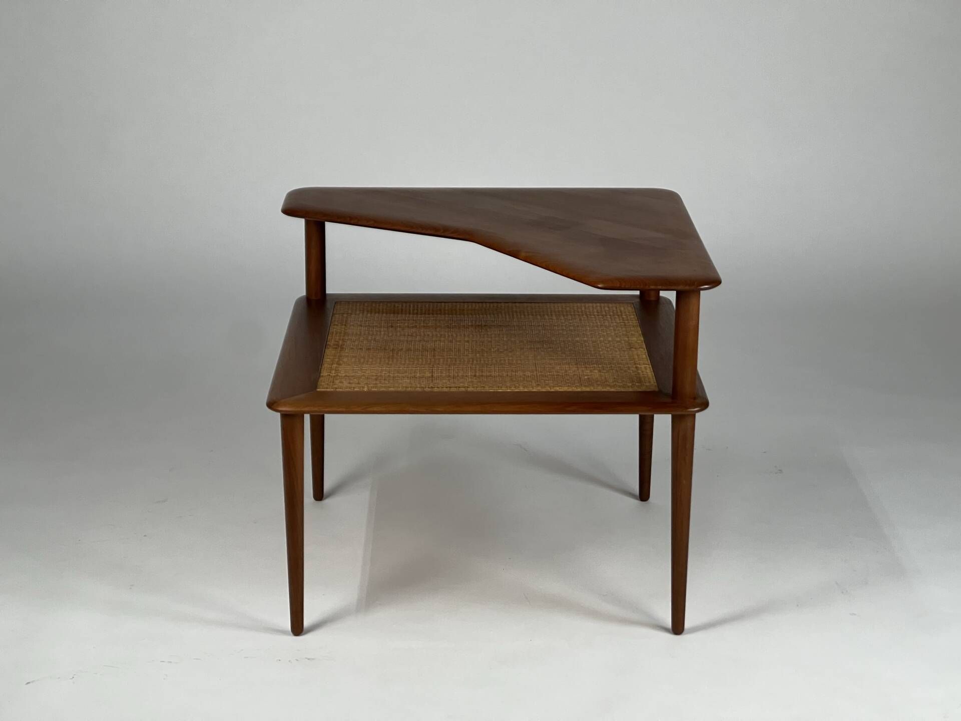 Table basse d'angle Minerva en teck Hvidt Mølgaard-Nielsen danoise