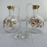 Paire de carafes Cristallerie Baccarat cristal blanc peint à l'or fin, Art Nouveau, 1900