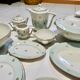 Lot de 14 pièces en porcelaine Moulin des Loups modèle Hermes