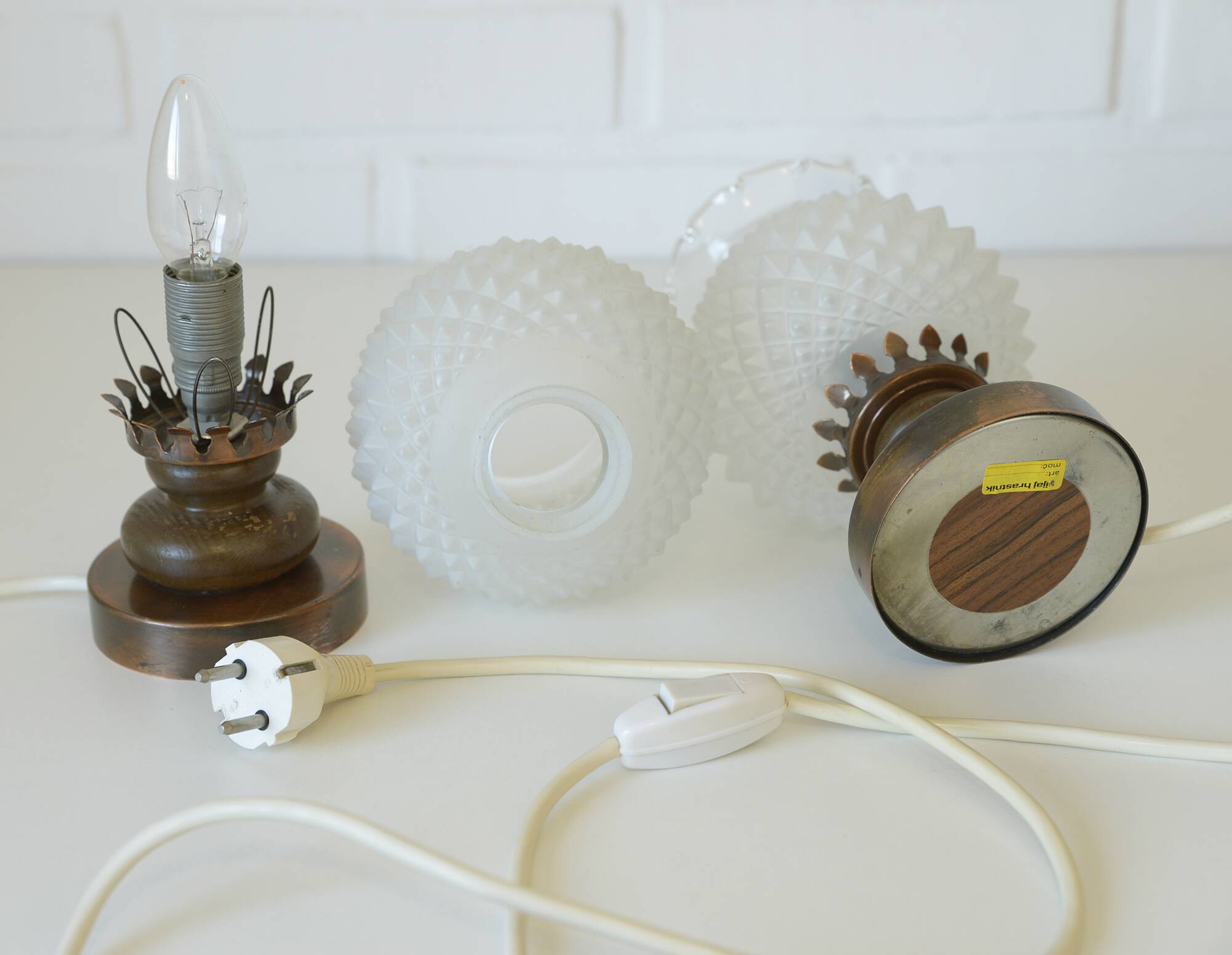 Pair of charming desk lamps vintage bedside lights wood table lighting 70's