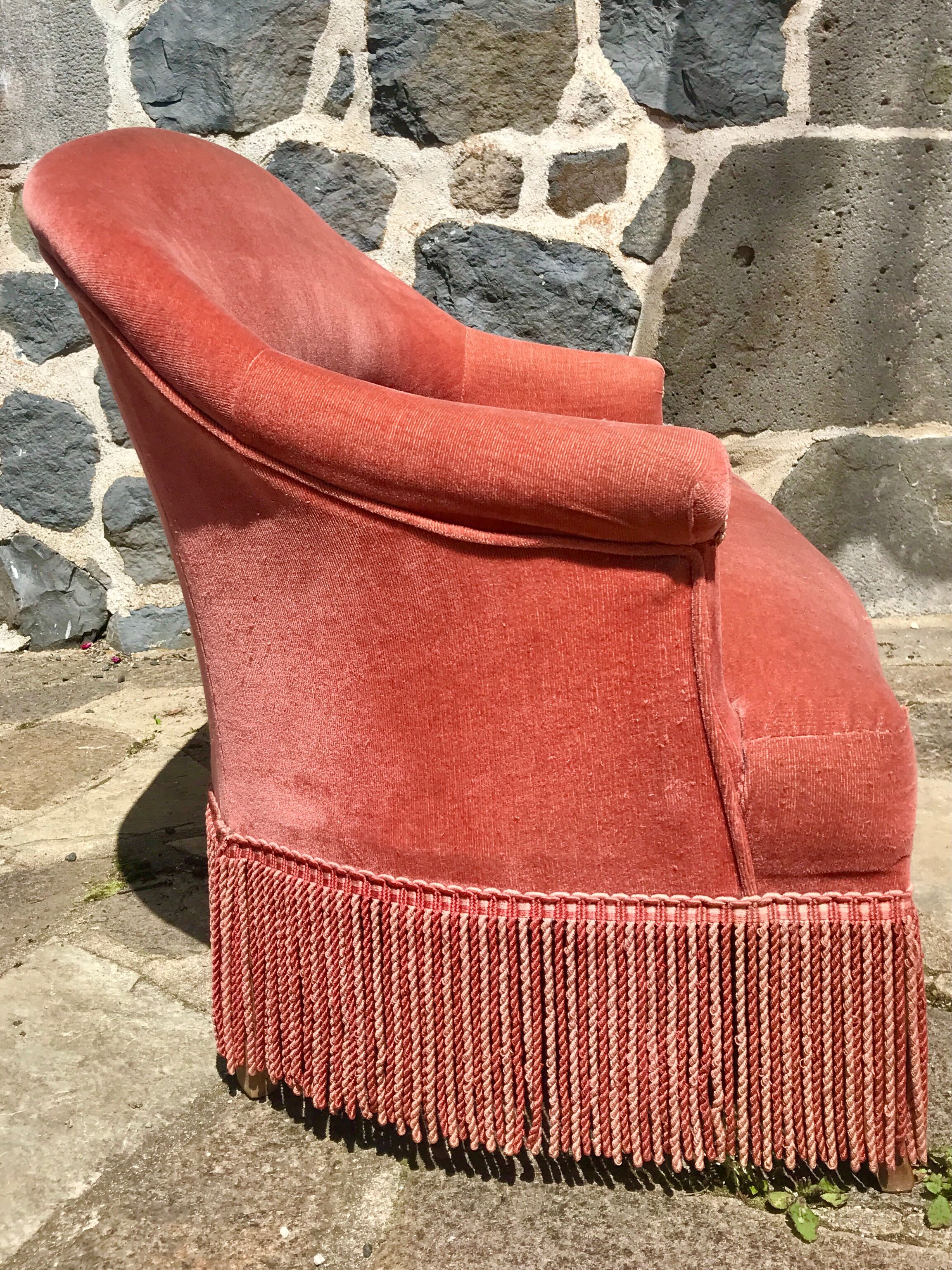 Toad sofa in pink velvet