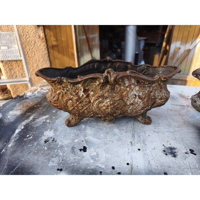 Pair of cast iron planters from 1900 in Charleville - Mézières
