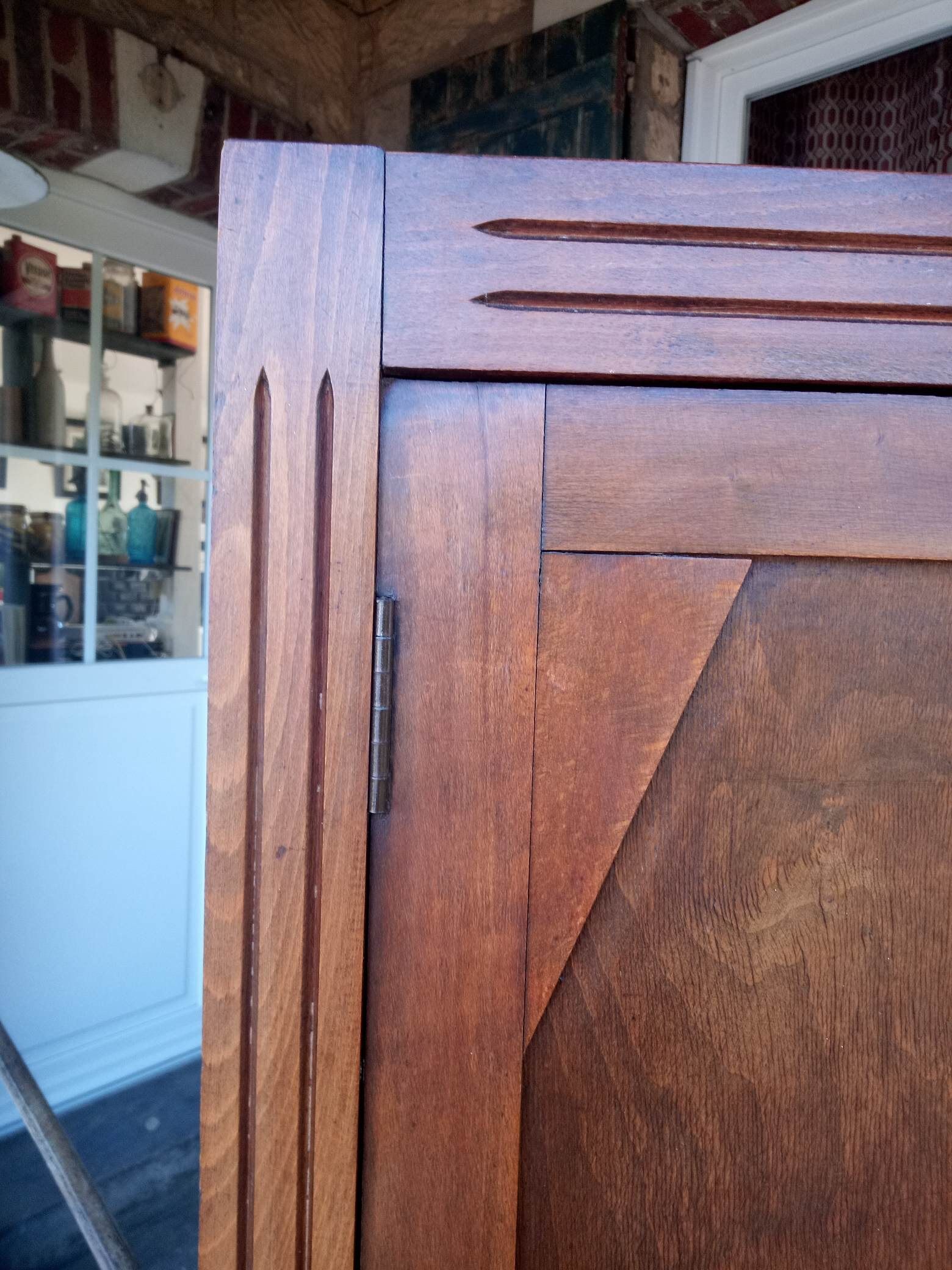 1940s wooden Parisian cabinet