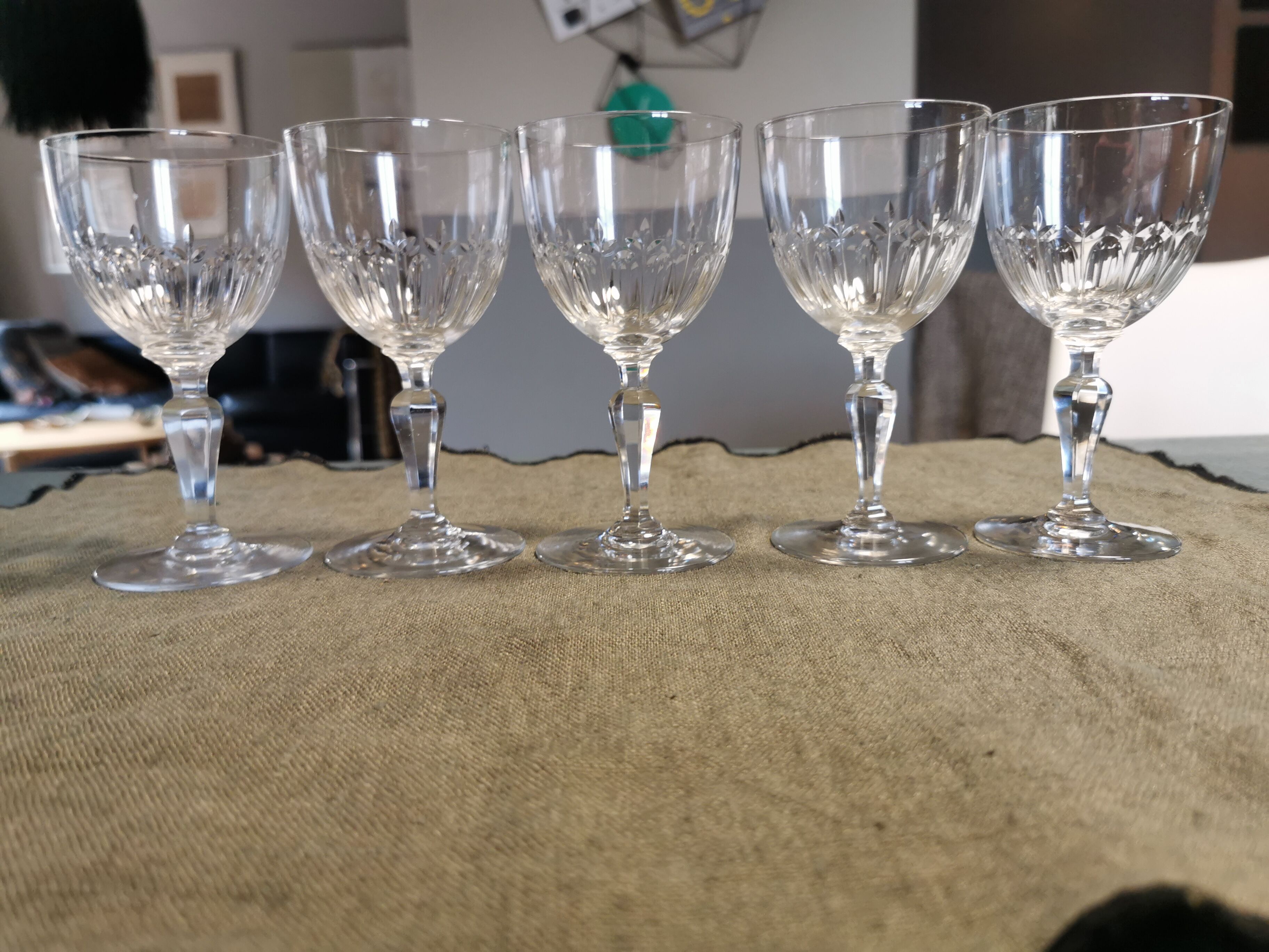 5Blacks baccarat wine 1919