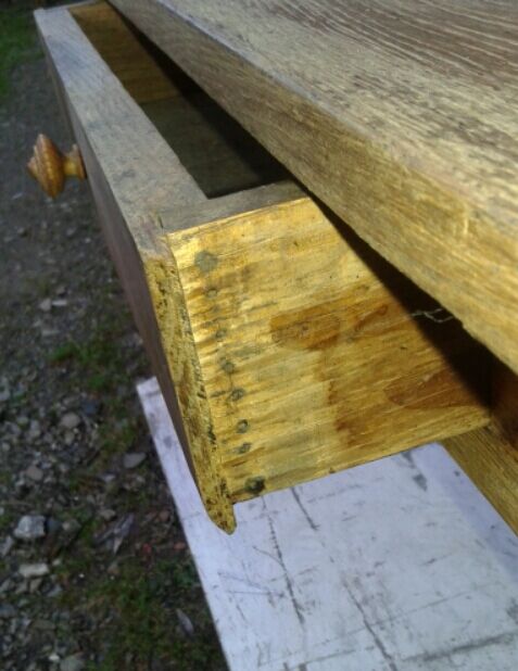 Table de ferme rustique