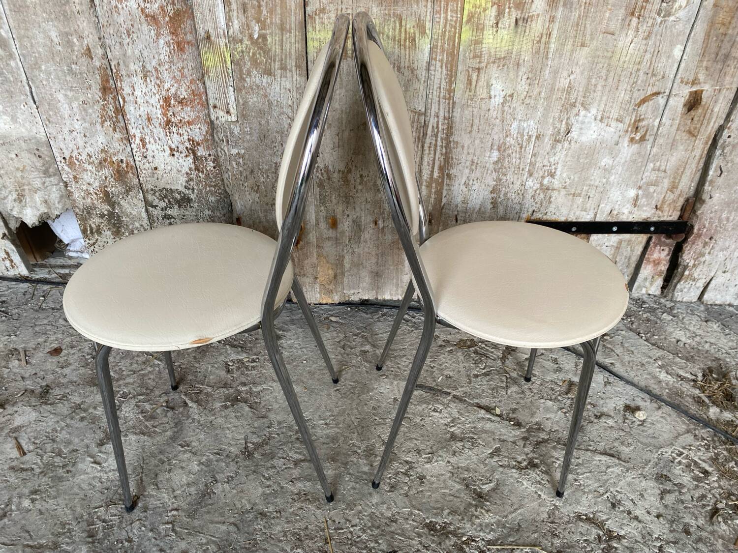 SOUDEXVINYL Chair Pair Chrome Metal + White Skai 70s Vintage #