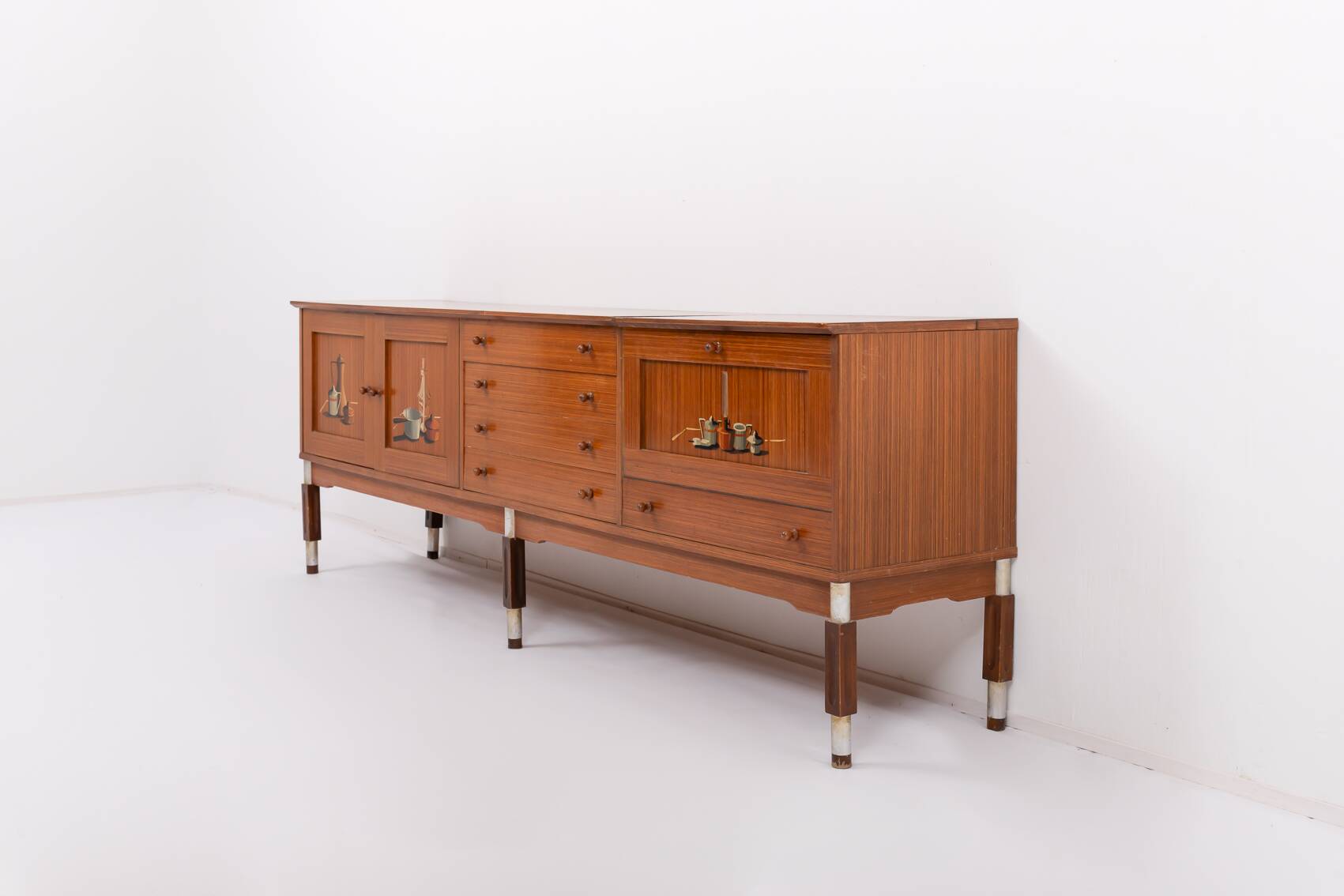Buffet italien moderne du milieu du siècle, 1950
