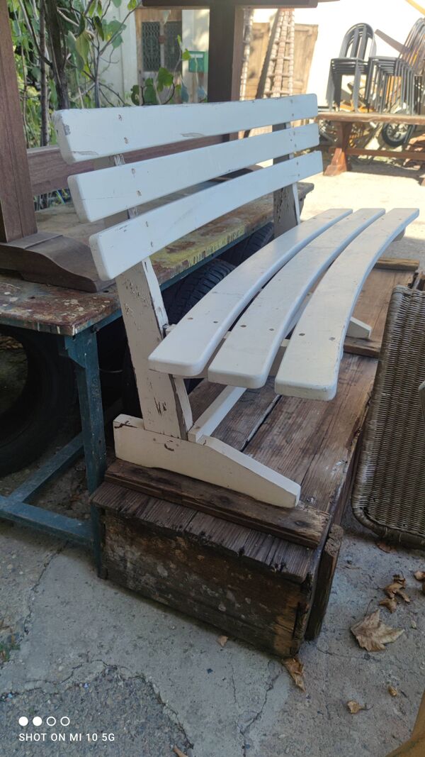 Banc de jardin en bois peint vers 1950