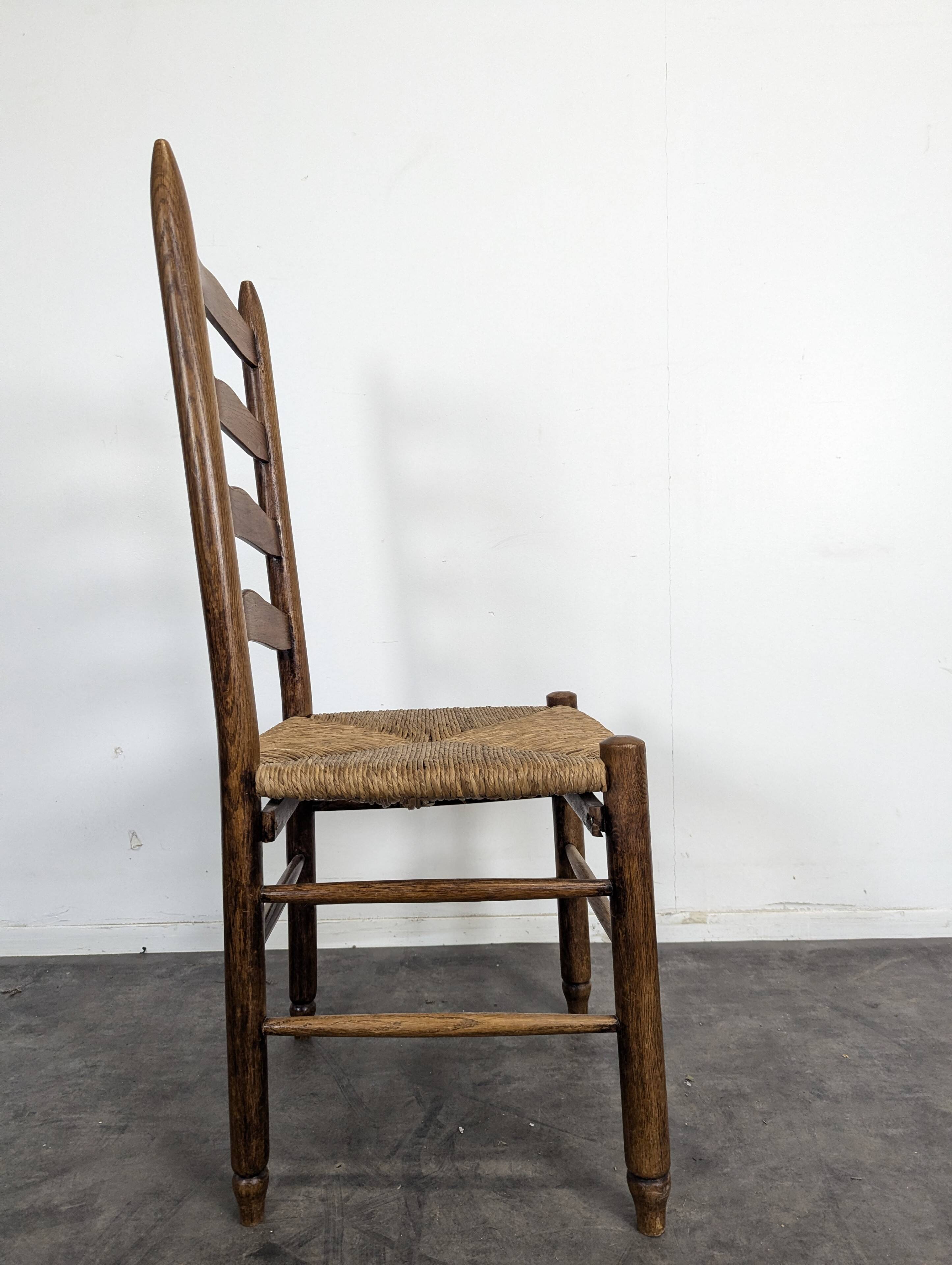 Série de 10 chaises dans l'esprit de Charlotte Perriand